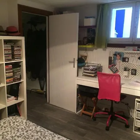 Maison A 2 Pas De Paris ! * Bagnolet